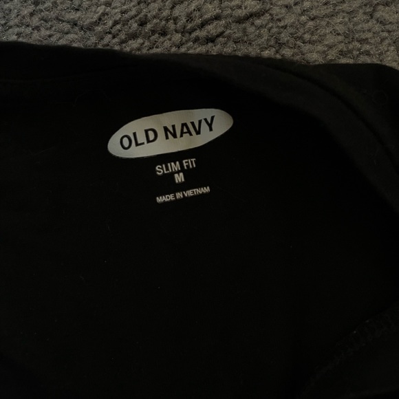 Old Navy, Plain black slim fit t-shirt. - Picture 3 of 3